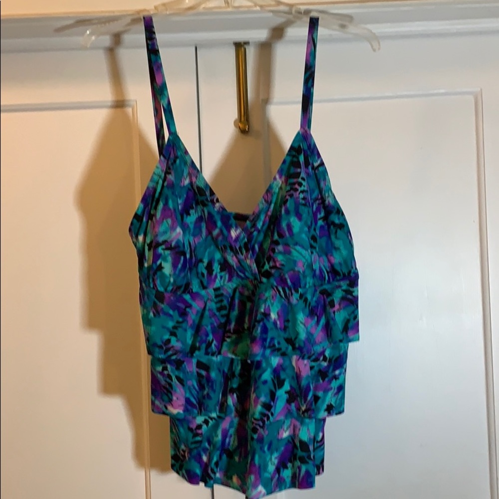 3x (22W/24W) Catalina tankini top blues & purples